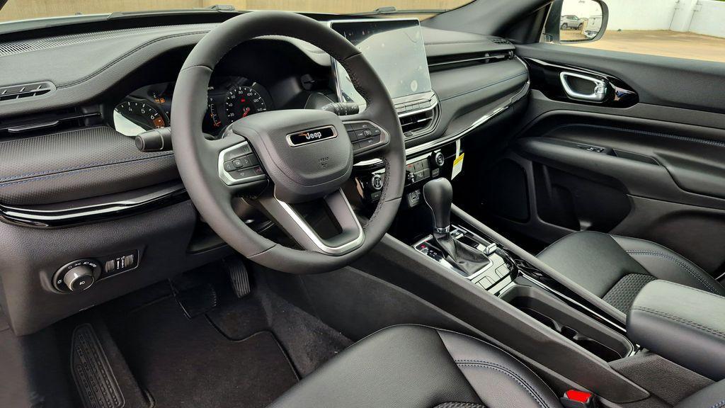 new 2026 Jeep Compass car, priced at $32,229