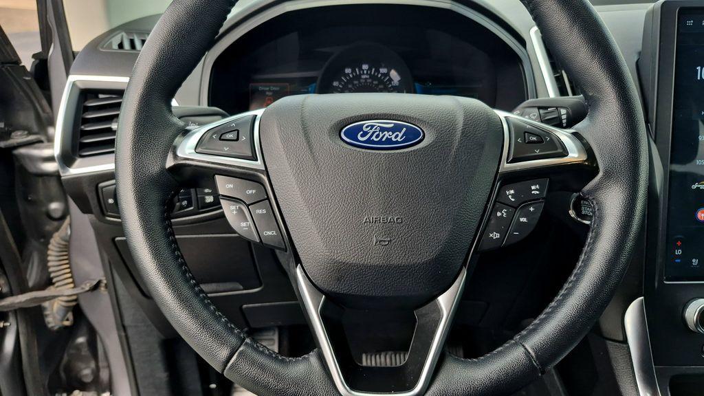 used 2024 Ford Edge car, priced at $21,320