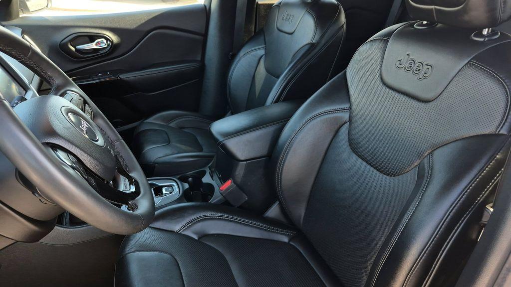 used 2023 Jeep Cherokee car, priced at $19,487