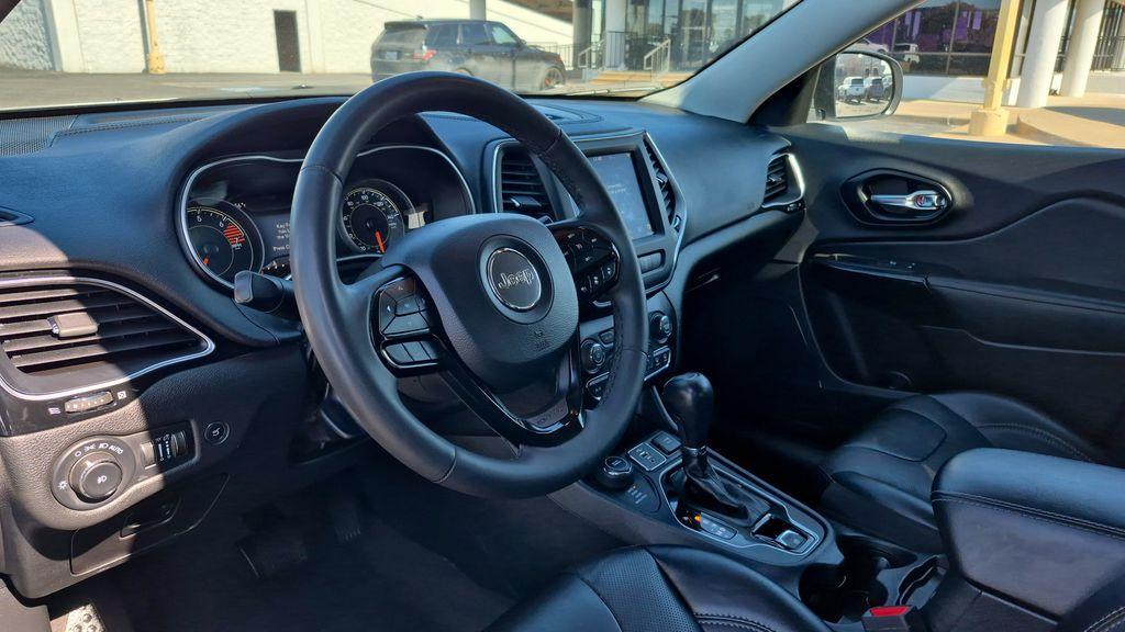used 2023 Jeep Cherokee car, priced at $19,487