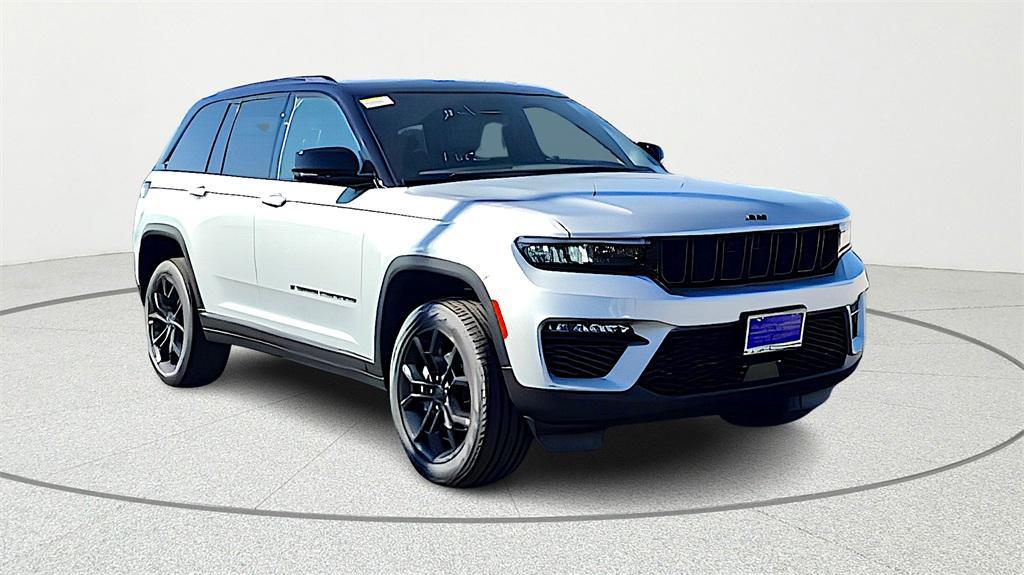 new 2025 Jeep Grand Cherokee car, priced at $49,715