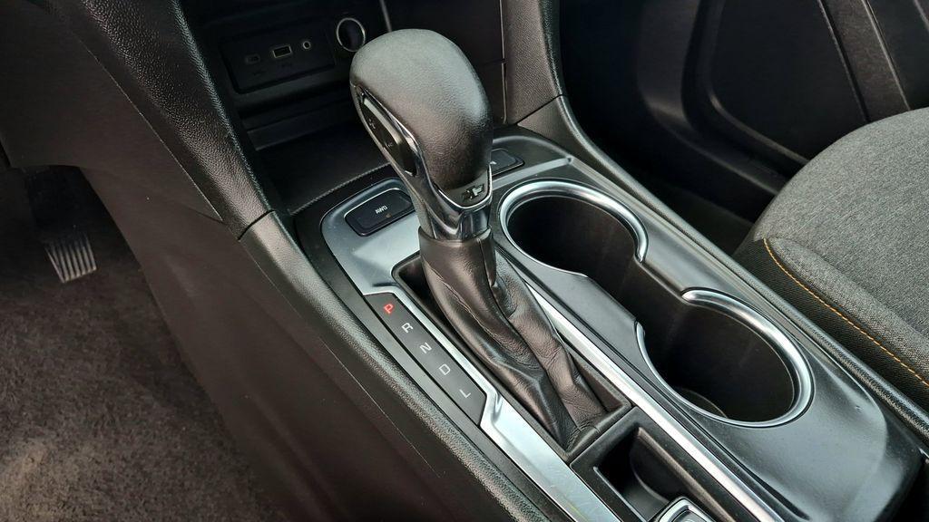 used 2024 Chevrolet Equinox car, priced at $21,995