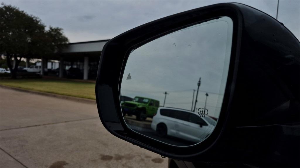 new 2025 Jeep Grand Cherokee car, priced at $52,249