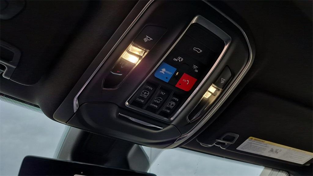 new 2025 Jeep Grand Cherokee car, priced at $52,249