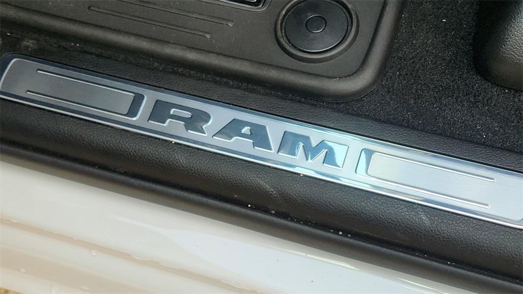 new 2025 Ram 1500 car, priced at $75,651