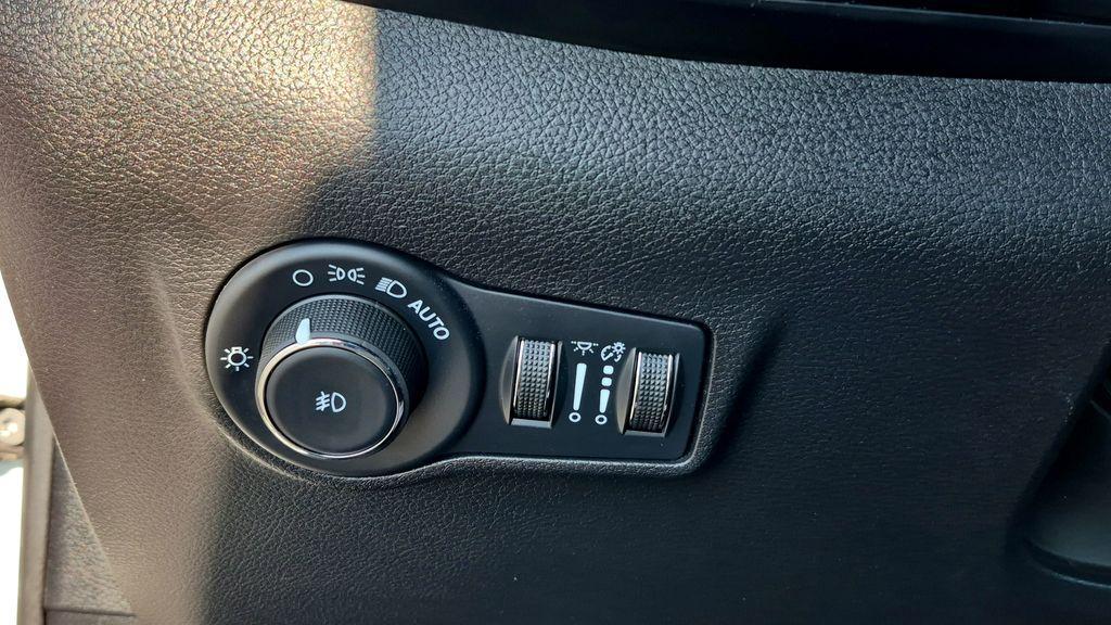 used 2022 Jeep Compass car, priced at $21,999