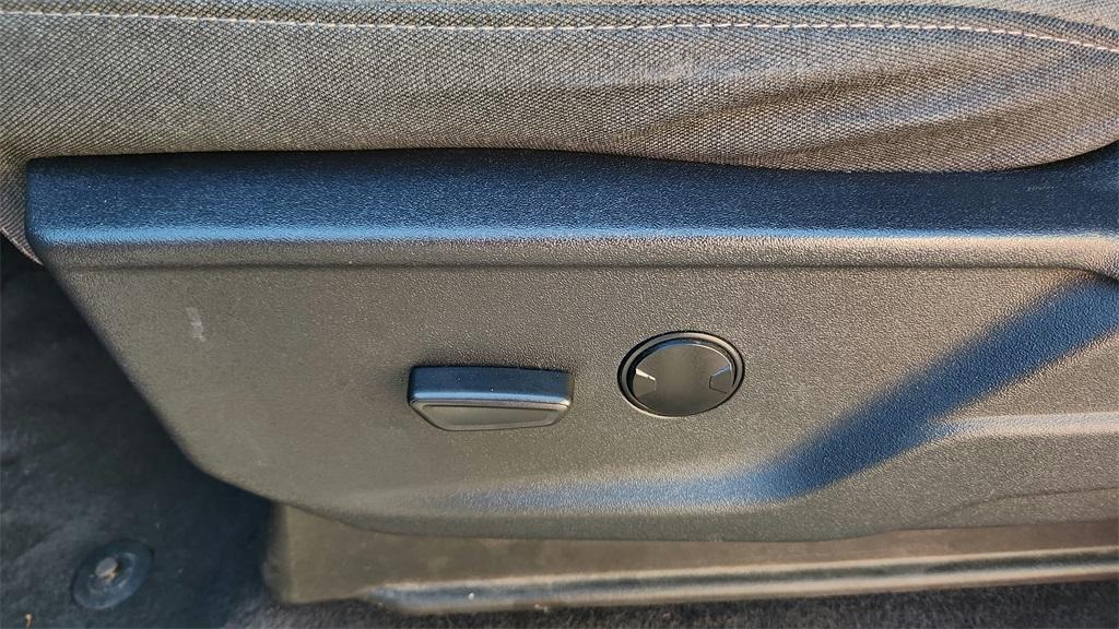 used 2023 Ford F-150 car, priced at $32,995