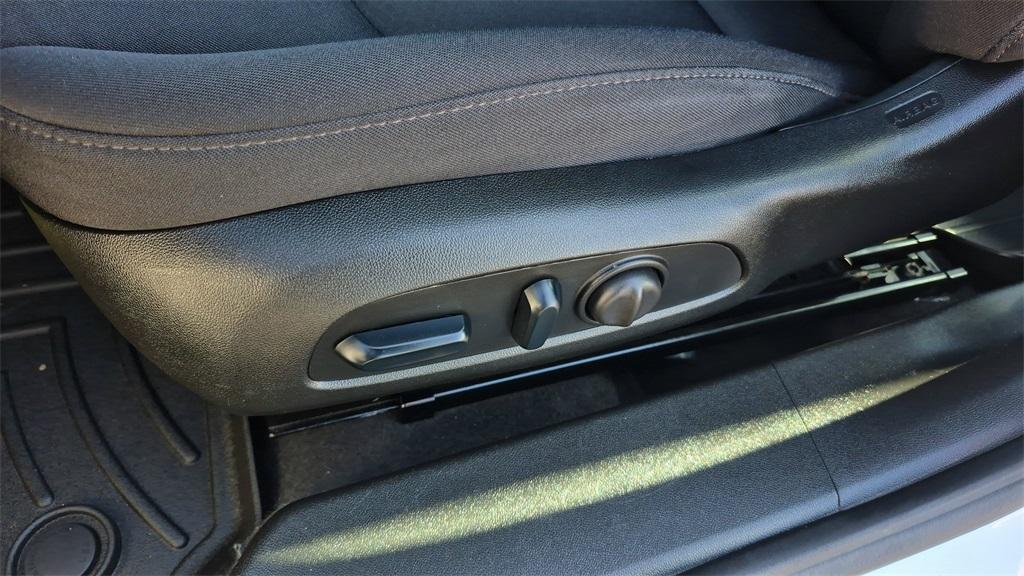 used 2024 Chevrolet Malibu car, priced at $16,992