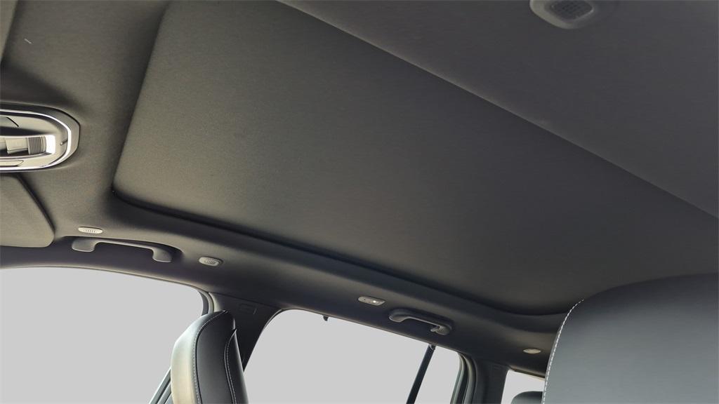 new 2025 Jeep Grand Cherokee car, priced at $50,834