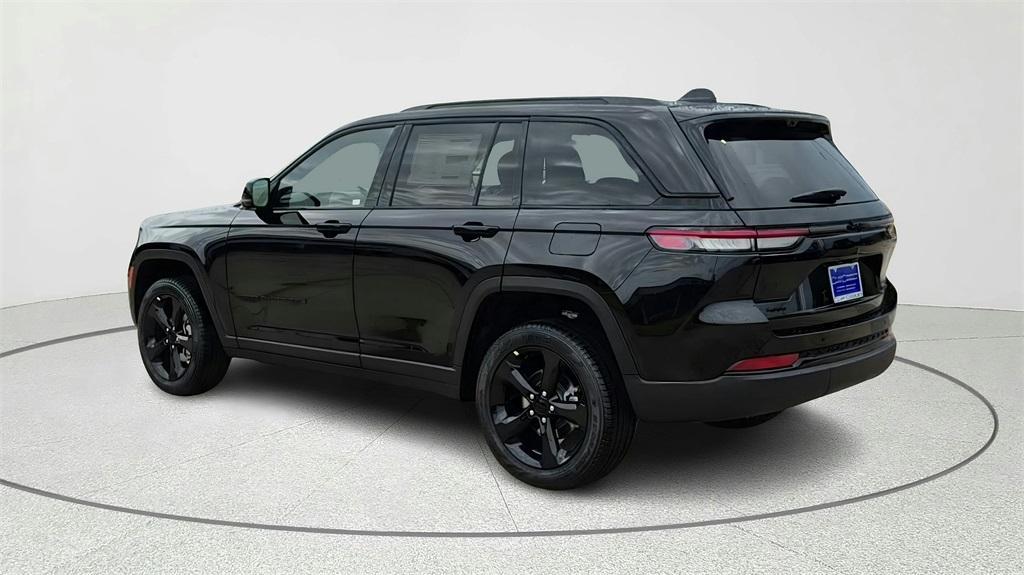 new 2025 Jeep Grand Cherokee car, priced at $50,834