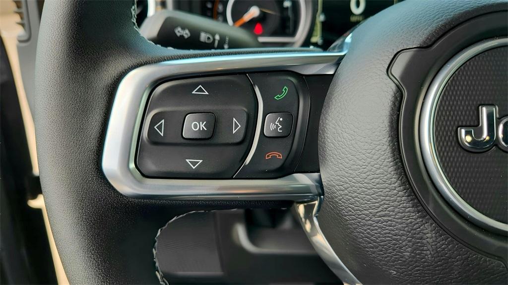 new 2025 Jeep Wrangler car, priced at $55,871