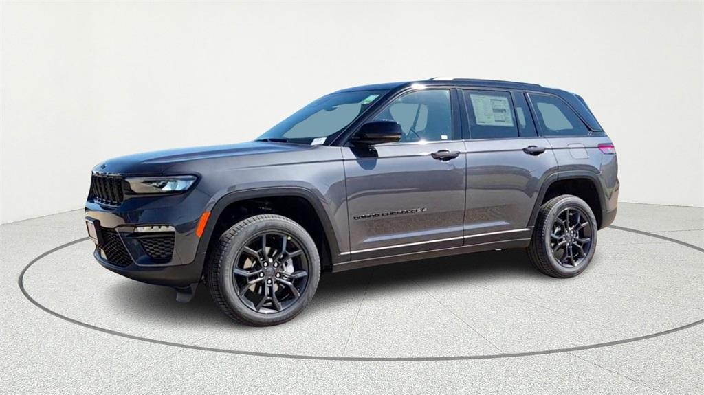 new 2025 Jeep Grand Cherokee car, priced at $48,225