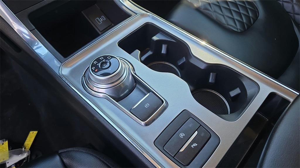 used 2024 Ford Edge car, priced at $22,991