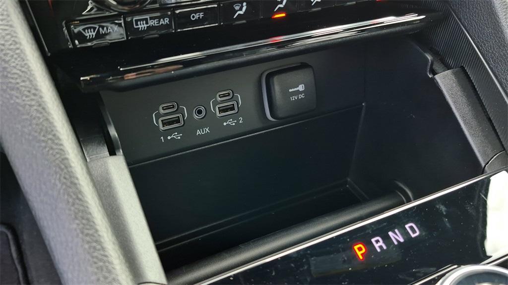 new 2025 Jeep Grand Cherokee L car, priced at $50,979