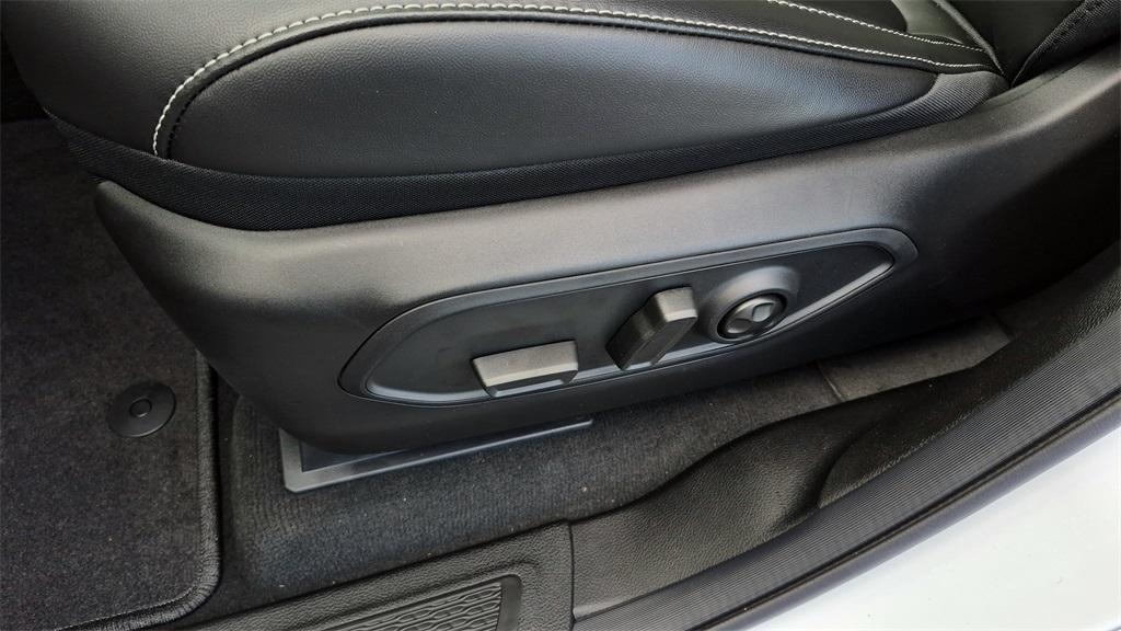 new 2025 Jeep Grand Cherokee L car, priced at $50,979