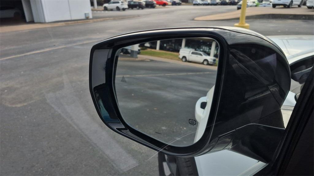 new 2025 Jeep Grand Cherokee L car, priced at $50,979