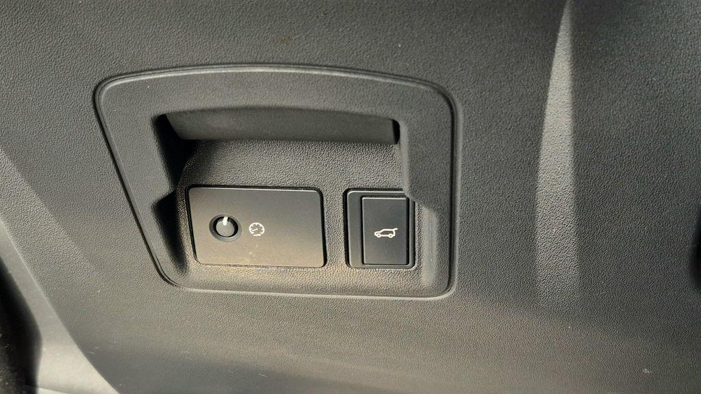 used 2025 Land Rover Range Rover Velar car, priced at $41,216