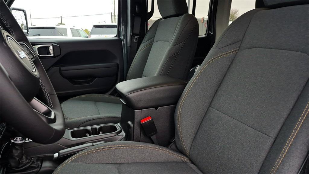 new 2026 Jeep Wrangler car, priced at $48,182