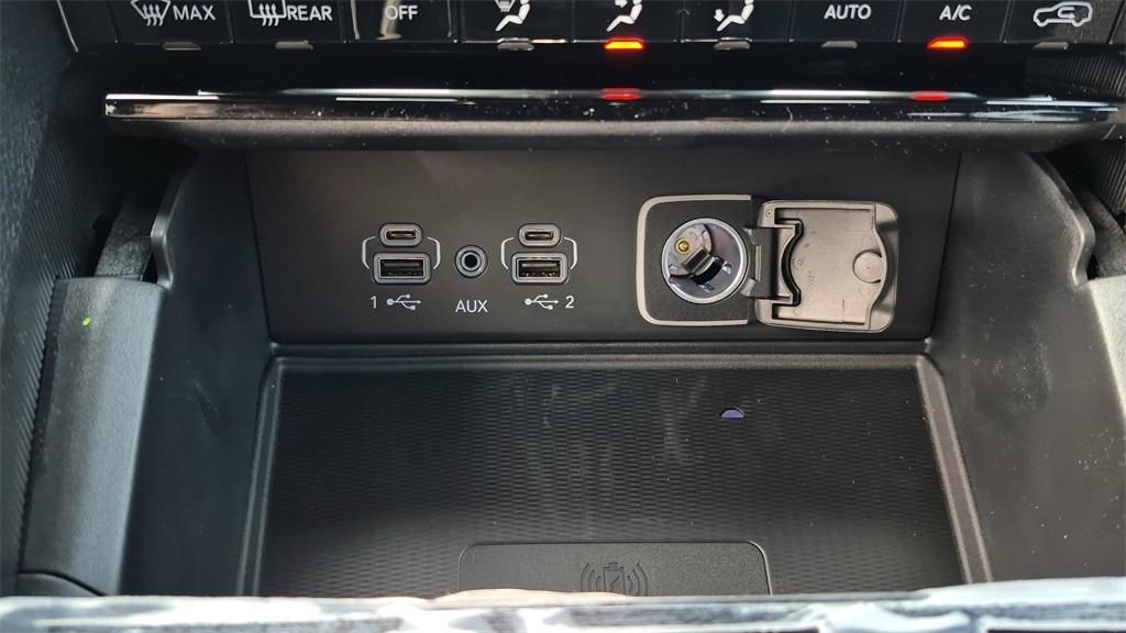 new 2026 Jeep Grand Cherokee L car, priced at $42,271