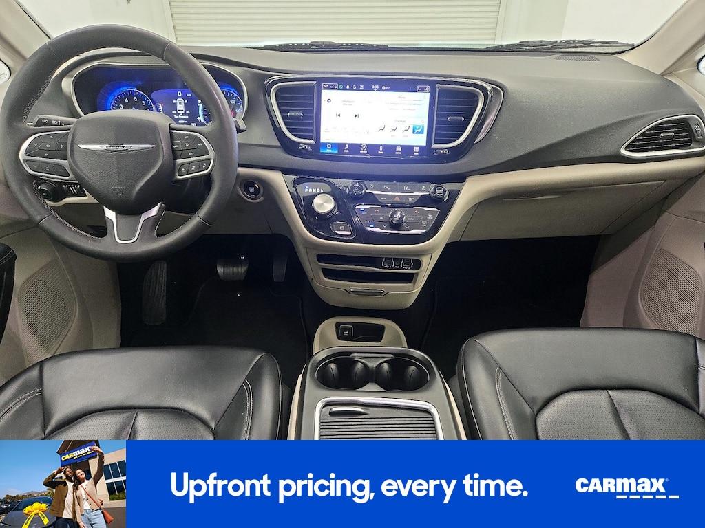 used 2023 Chrysler Pacifica car, priced at $25,998
