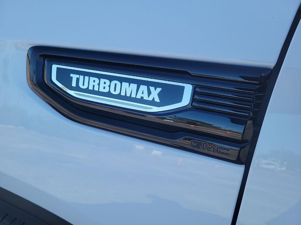 new 2026 GMC Sierra 1500 car, priced at $41,135