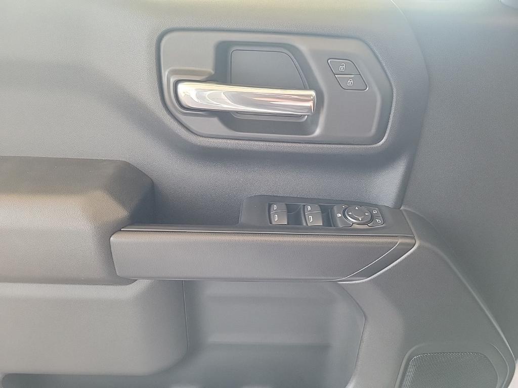 new 2026 GMC Sierra 1500 car, priced at $44,375