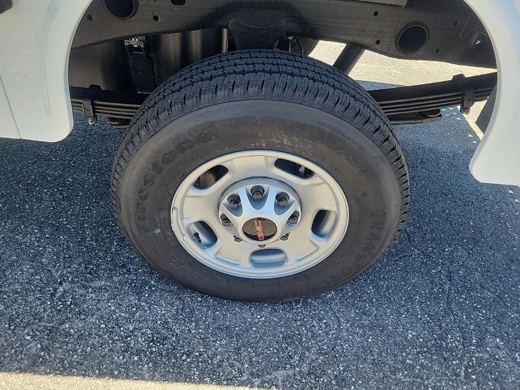 new 2025 GMC Sierra 2500 car, priced at $50,628