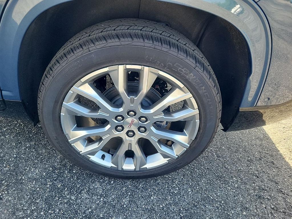 new 2026 GMC Acadia car, priced at $65,505