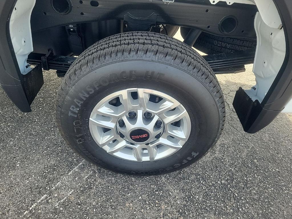 new 2025 GMC Sierra 2500 car, priced at $58,335