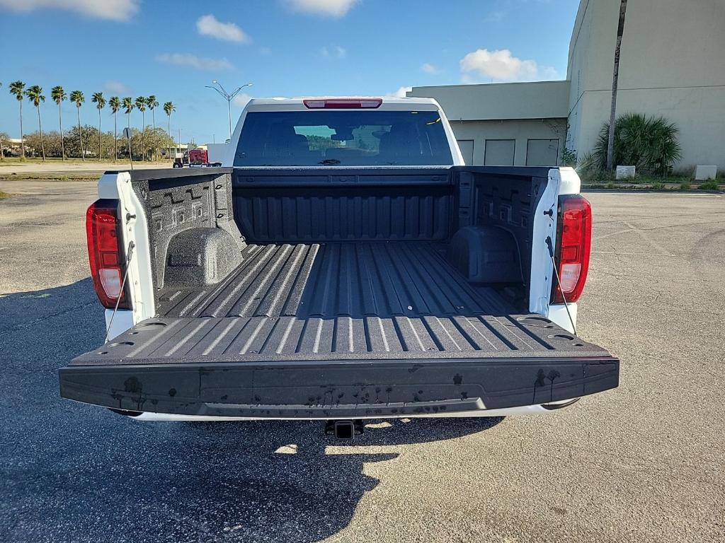 new 2026 GMC Sierra 1500 car, priced at $46,575