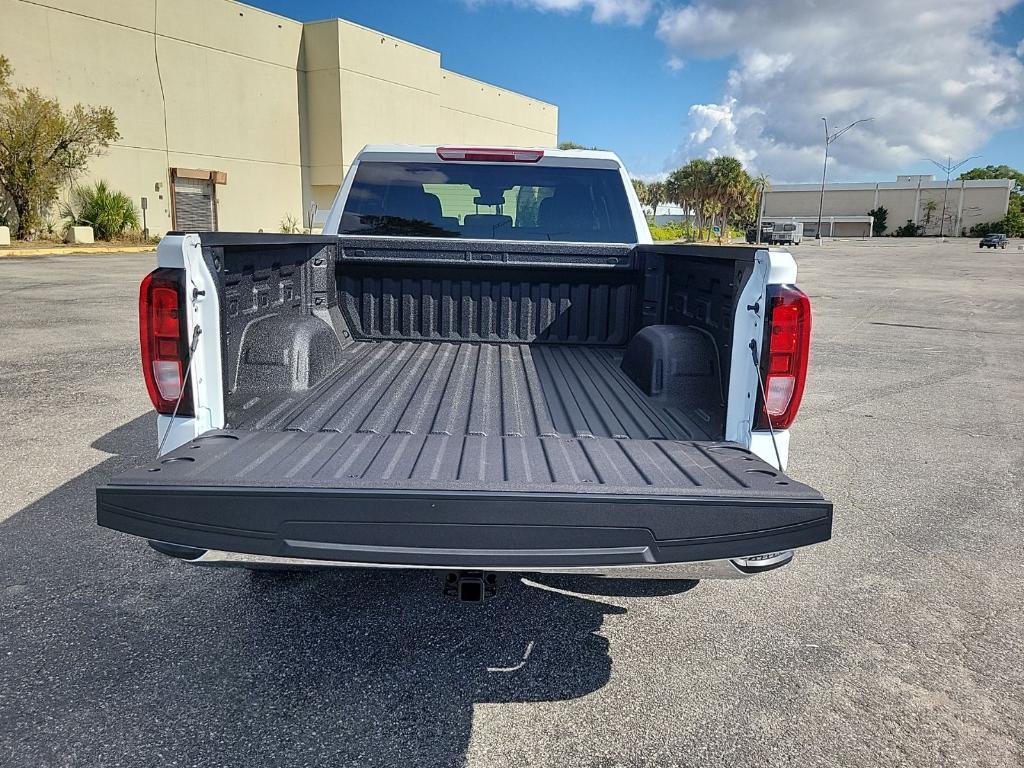 new 2026 GMC Sierra 1500 car, priced at $44,375