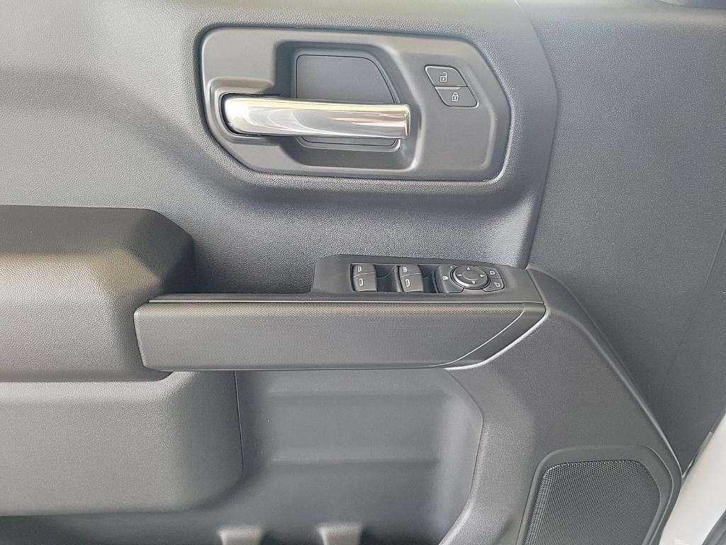 new 2026 GMC Sierra 1500 car, priced at $44,375