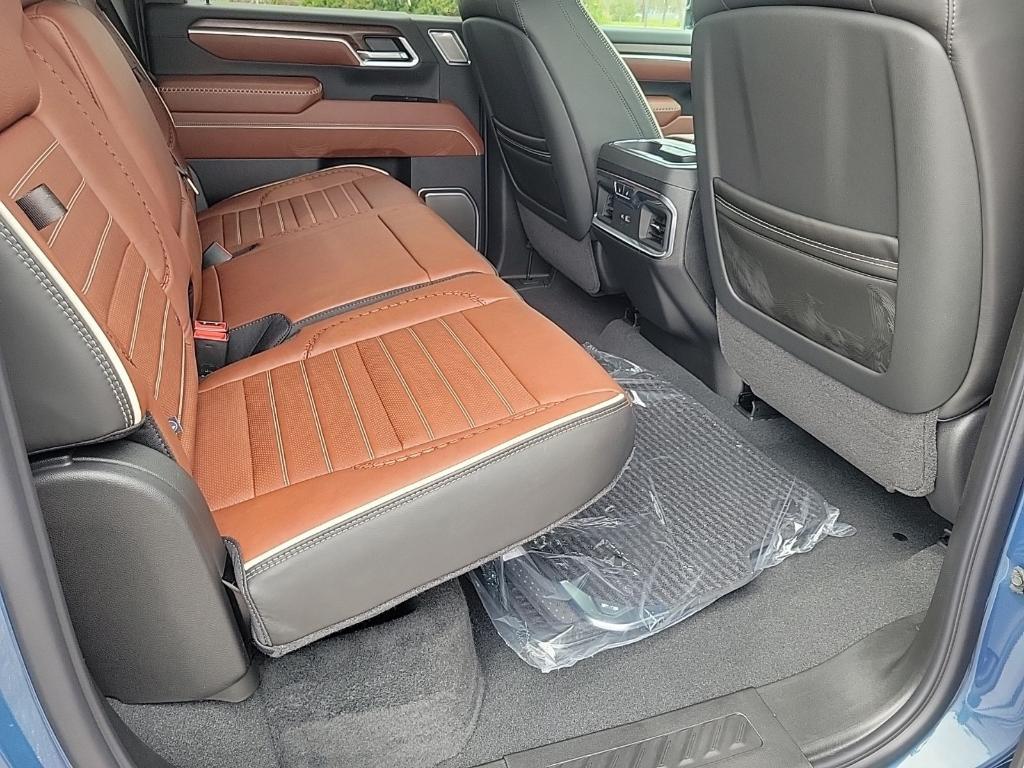 new 2026 GMC Sierra 2500 car, priced at $98,035