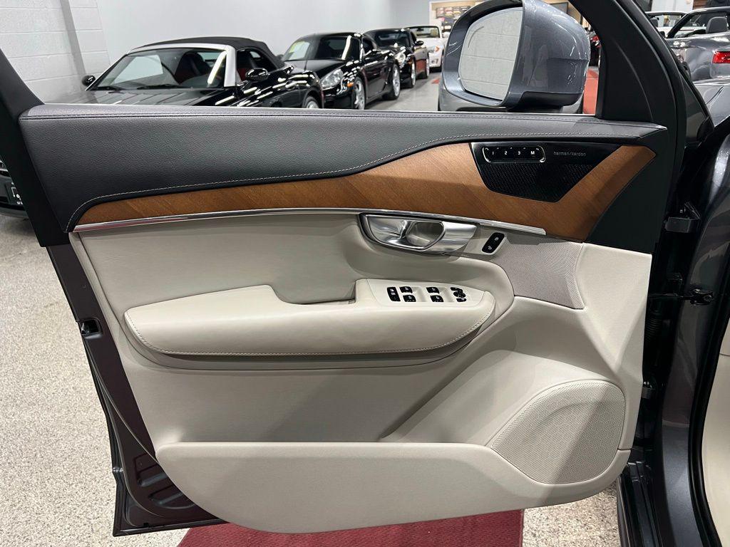 used 2019 Volvo XC90 car, priced at $23,977
