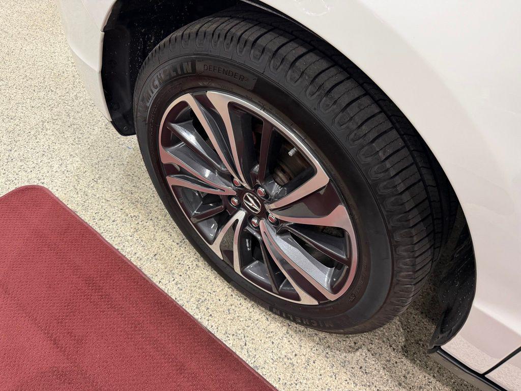used 2020 Acura MDX car, priced at $24,977