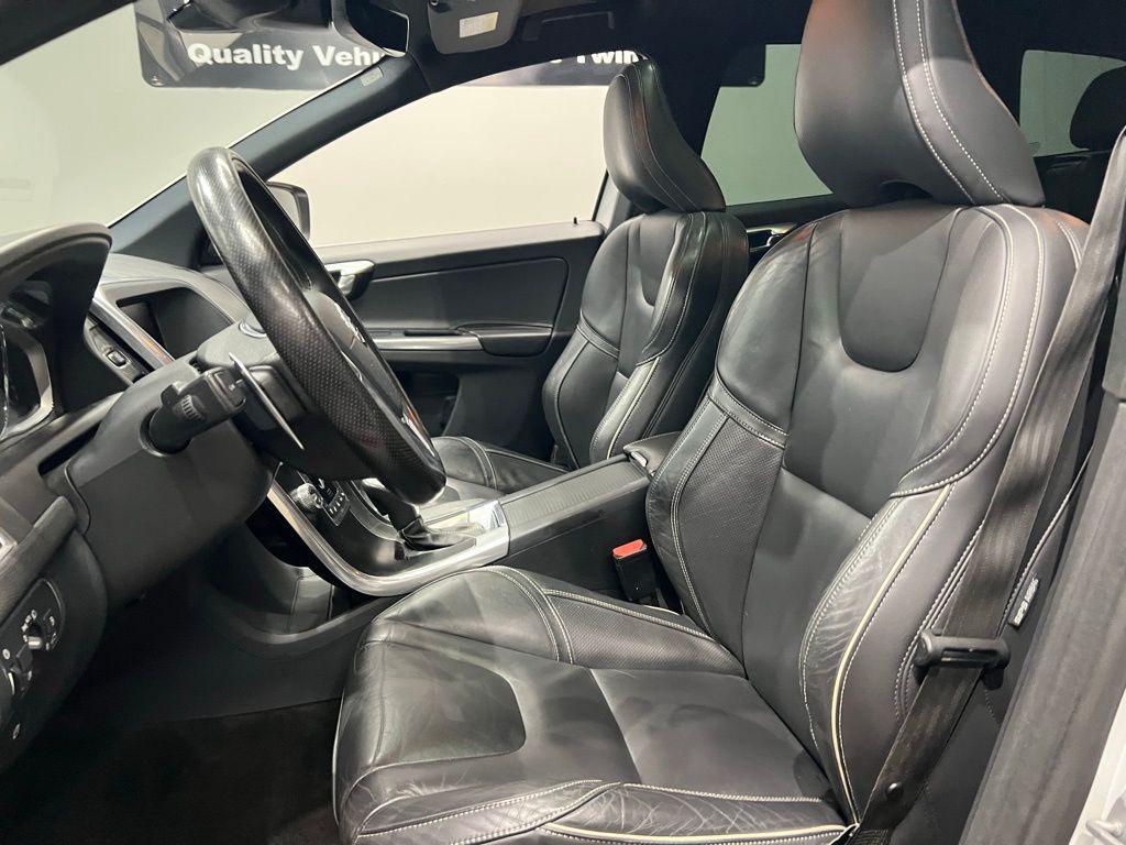 used 2016 Volvo XC60 car, priced at $12,477