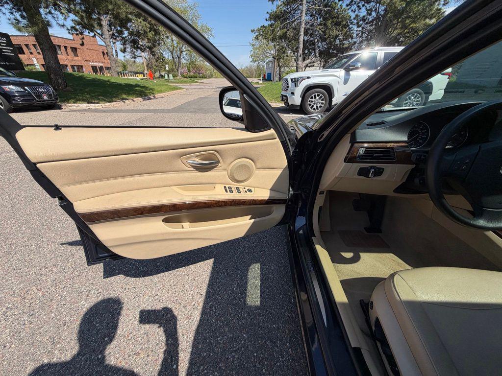used 2009 BMW 328 car, priced at $10,777