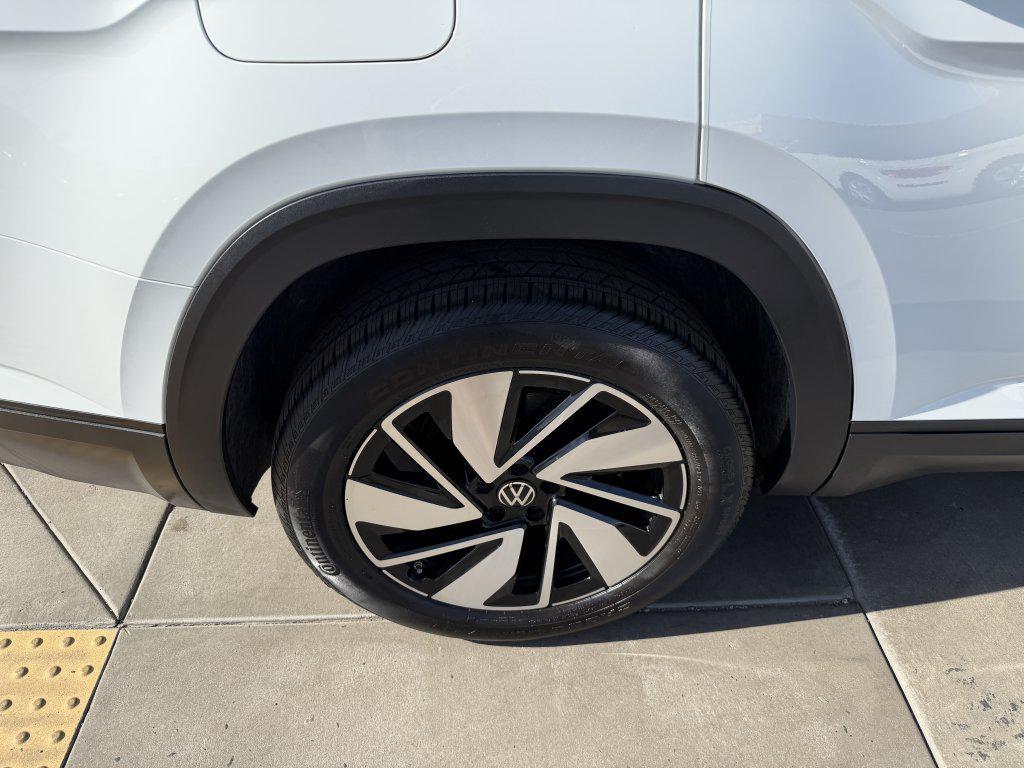 used 2025 Volkswagen Atlas car, priced at $32,977