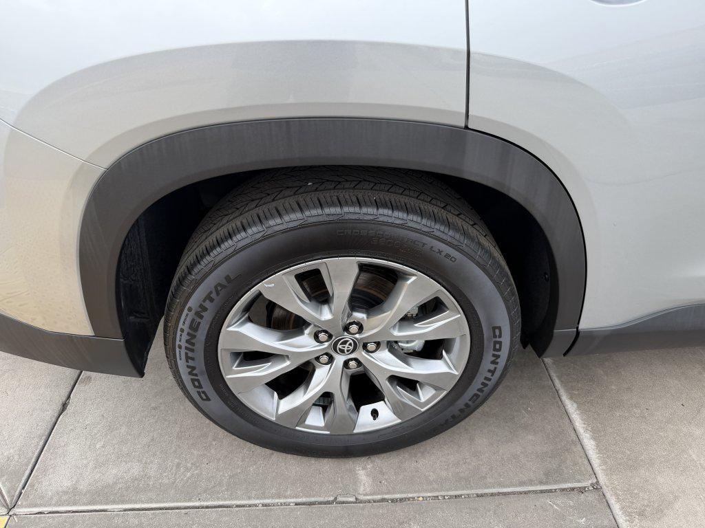 used 2024 Toyota Grand Highlander car, priced at $43,277