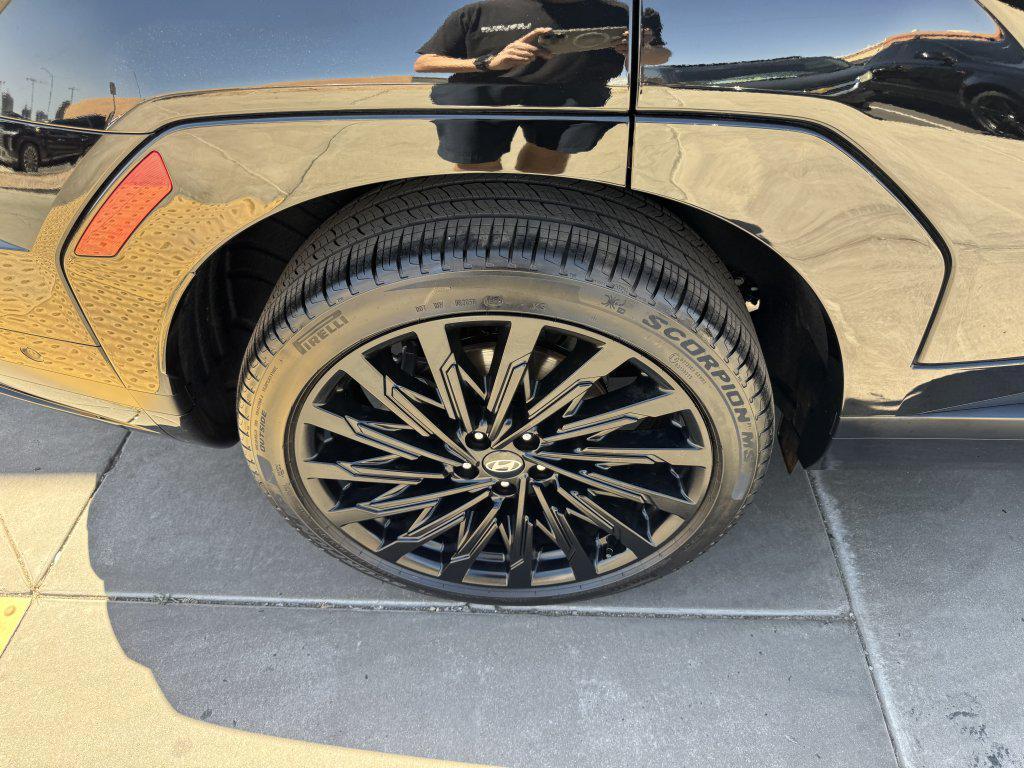 used 2024 Hyundai Santa Fe car, priced at $37,477