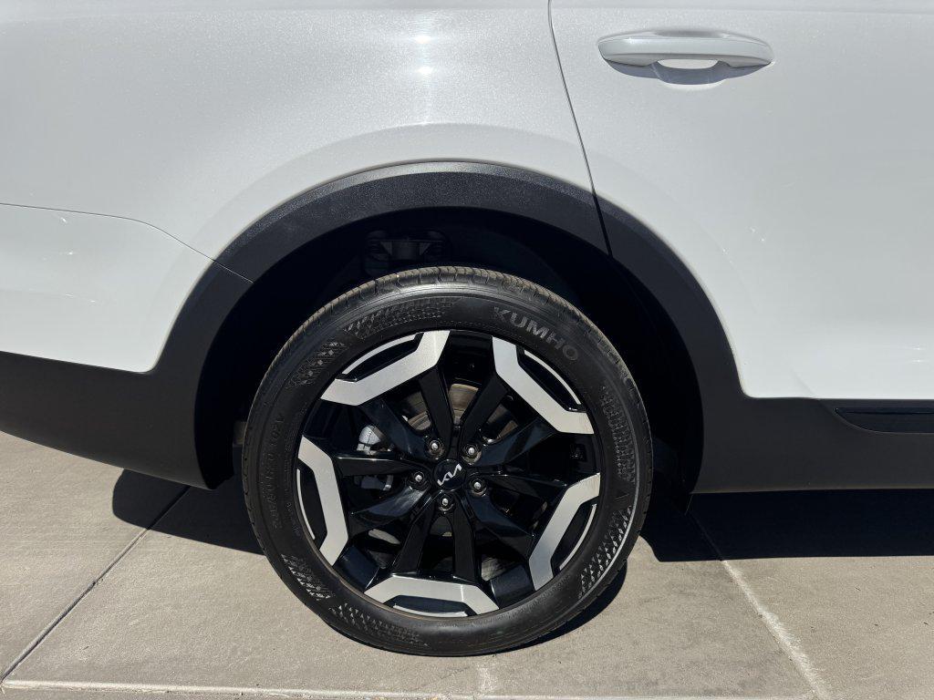 used 2024 Kia Telluride car, priced at $43,977