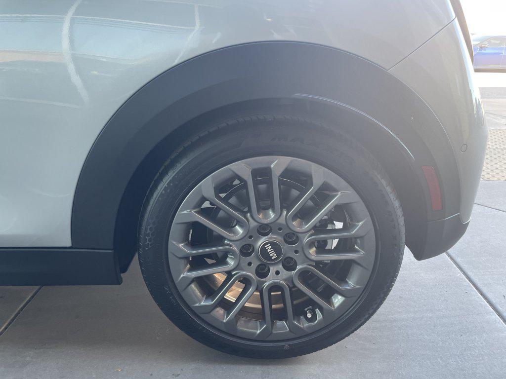 used 2025 MINI Hardtop car, priced at $31,277
