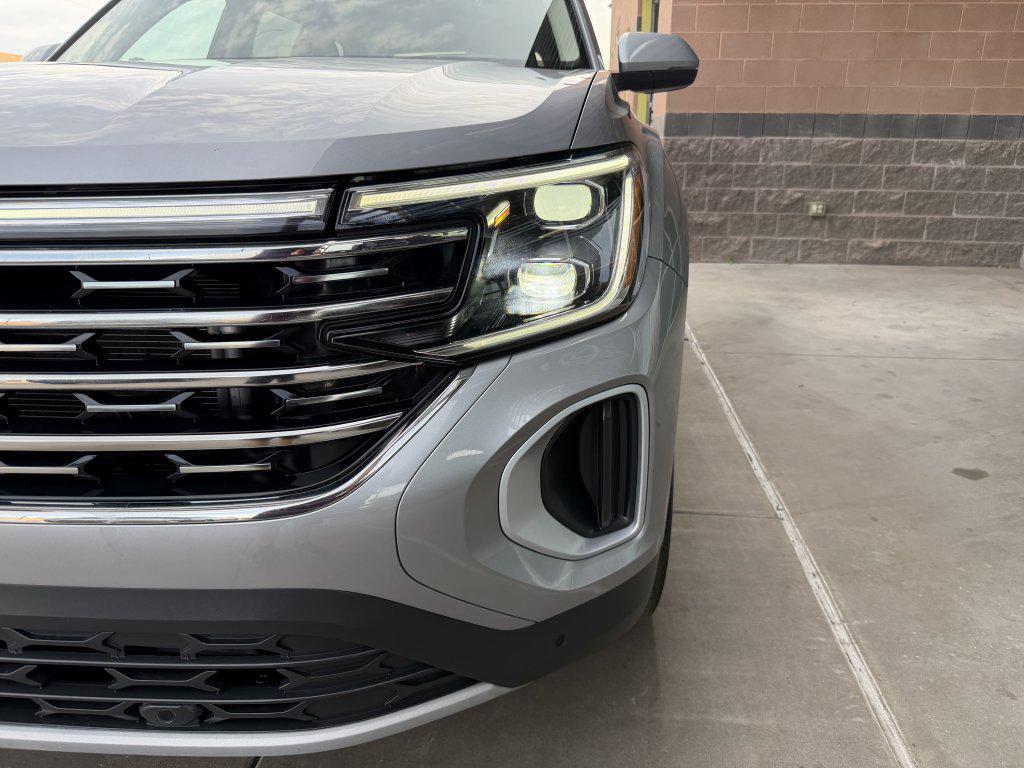 used 2024 Volkswagen Atlas car, priced at $31,477