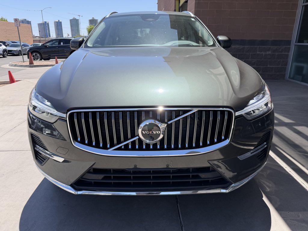 used 2022 Volvo XC60 car, priced at $26,977