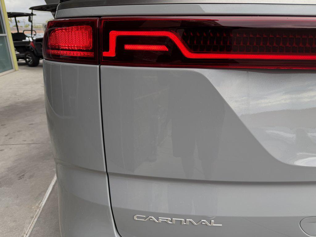 used 2024 Kia Carnival car, priced at $40,777