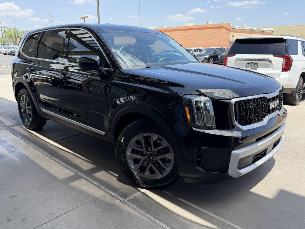 used 2023 Kia Telluride car, priced at $26,977