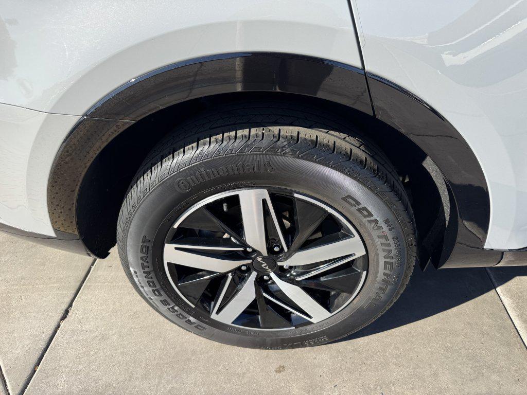 used 2022 Kia Sorento car, priced at $25,797