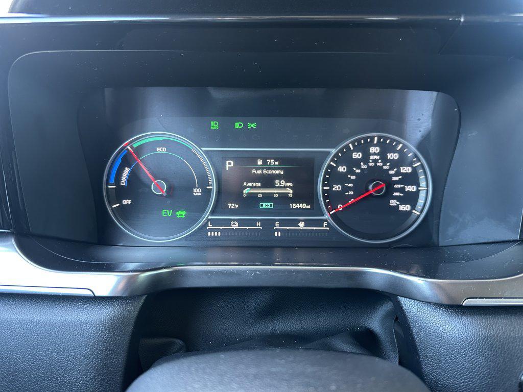 used 2023 Kia Sorento Hybrid car, priced at $28,977