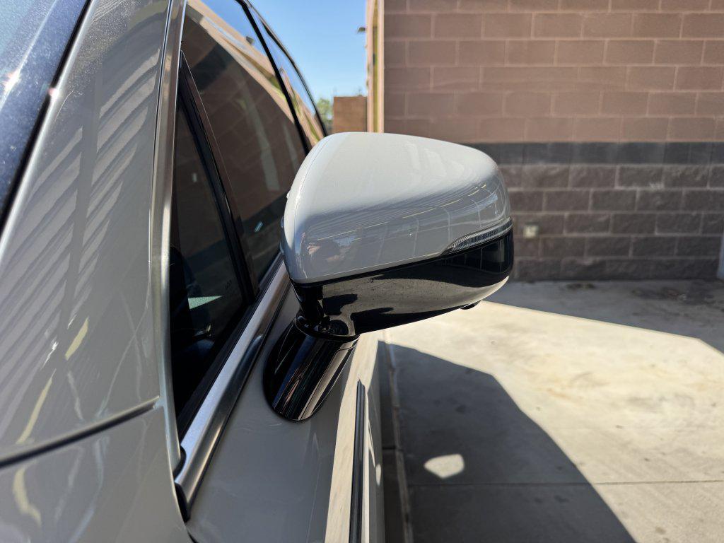 used 2024 Kia Sorento car, priced at $34,277