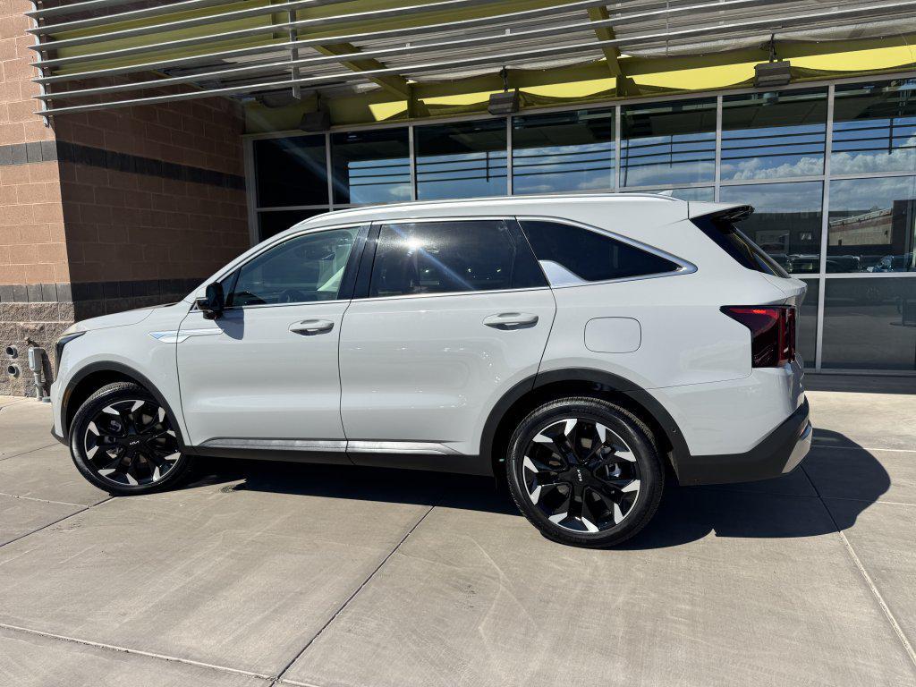 used 2024 Kia Sorento car, priced at $34,277